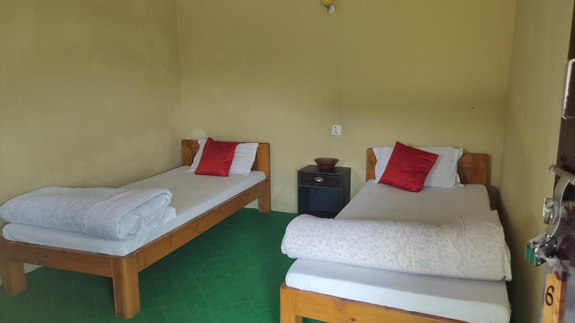 Peace Guesthouse Cottage Pokhara Eksteriør billede