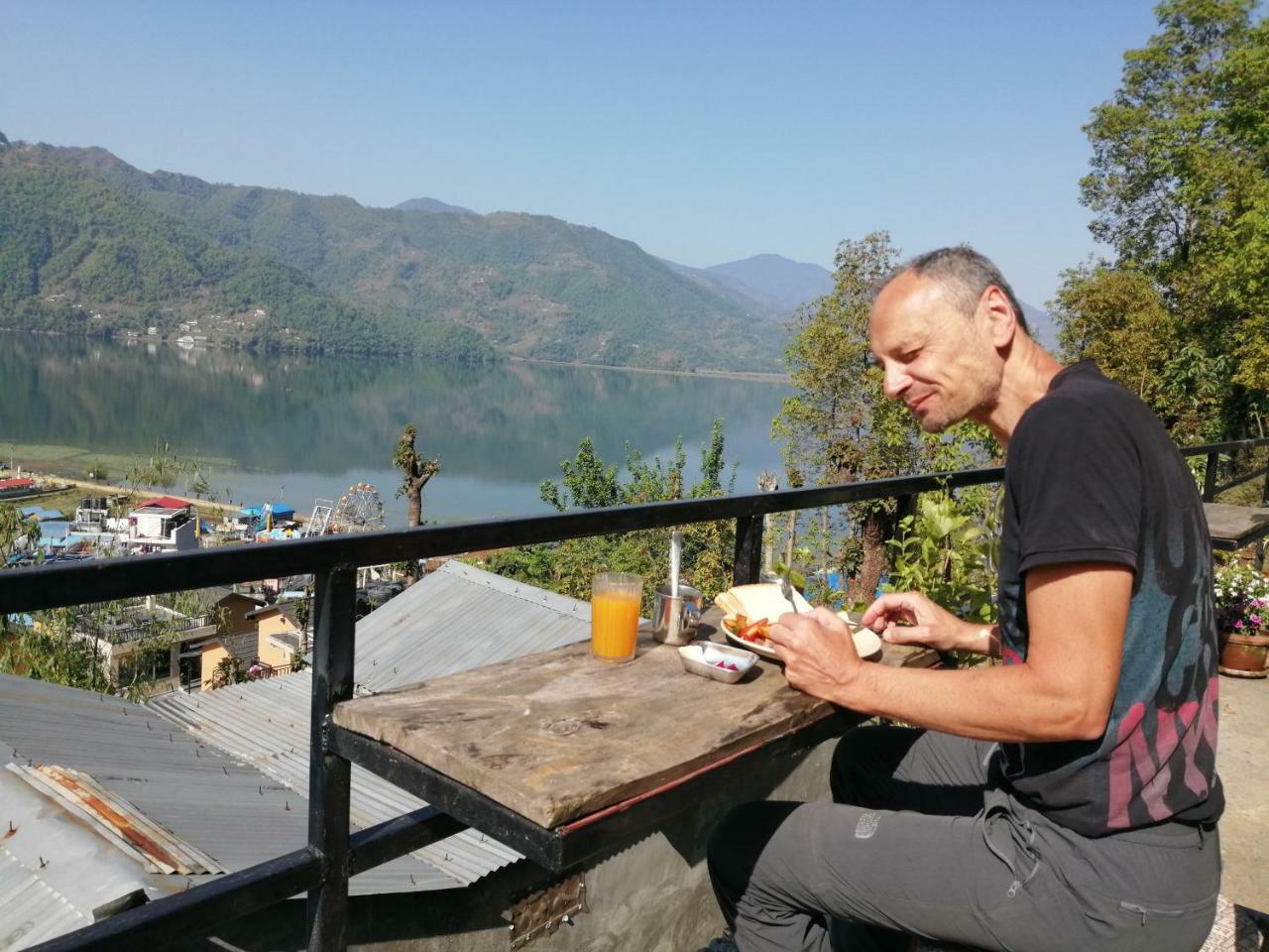 Peace Guesthouse Cottage Pokhara Eksteriør billede